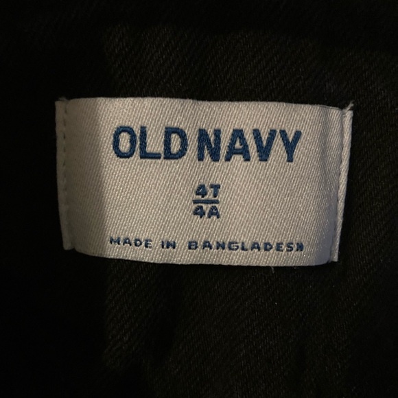 NWOTS Old Navy Black Denim Overall Shorts with Fringe Size 4T Adjustable 💯Cotton - Picture 3 of 7